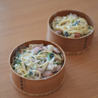 ほうれん草のクリームパスタ