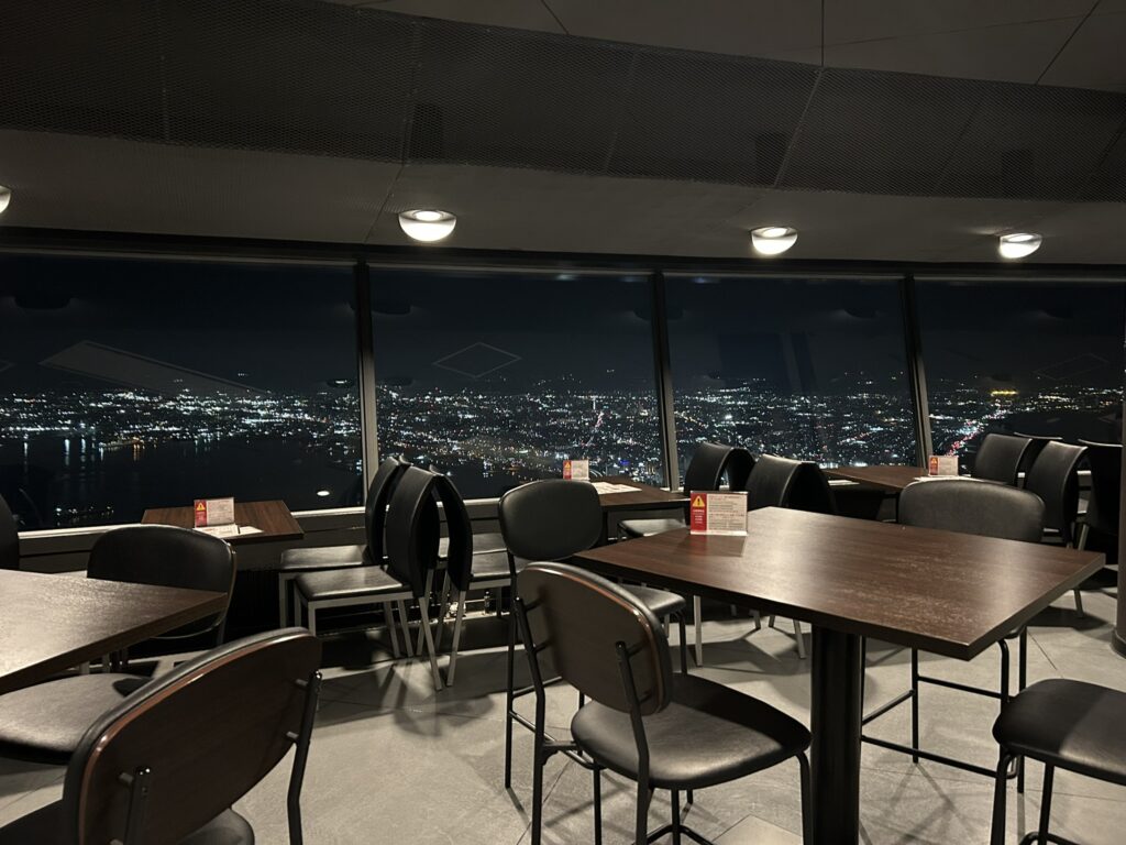 函館山のティーラウンジ